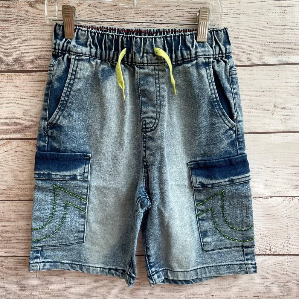 NEW WITHOUT TAGS TRUE‎ RELIGION JEAN SHORTS